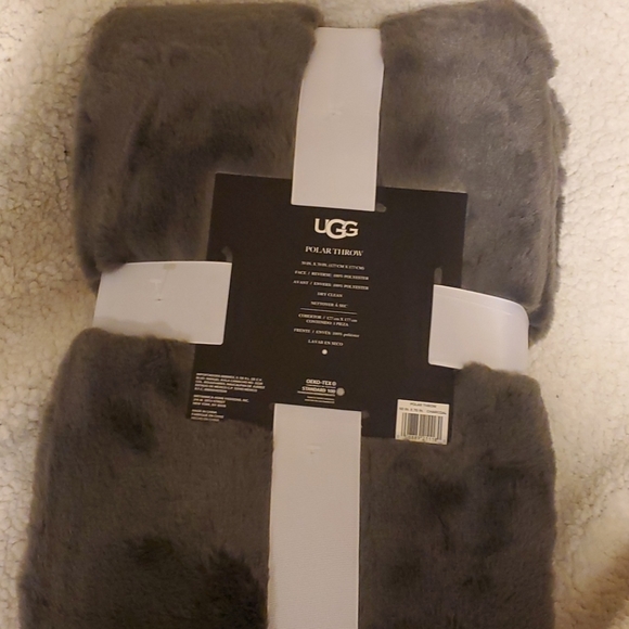 UGG Bedding Nwt Ugg Polar Throw Poshmark